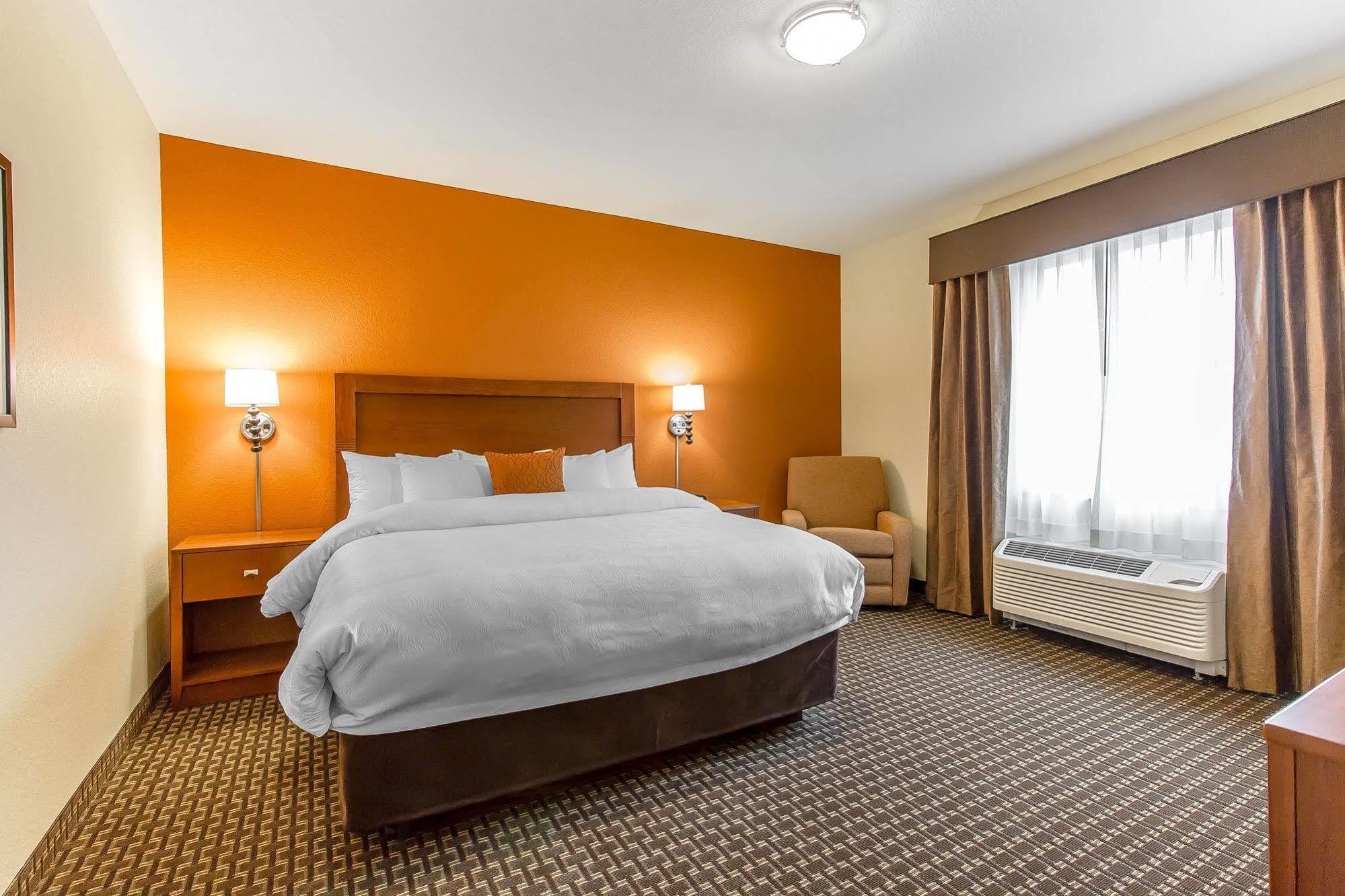 Mainstay Suites Stanley Buitenkant foto