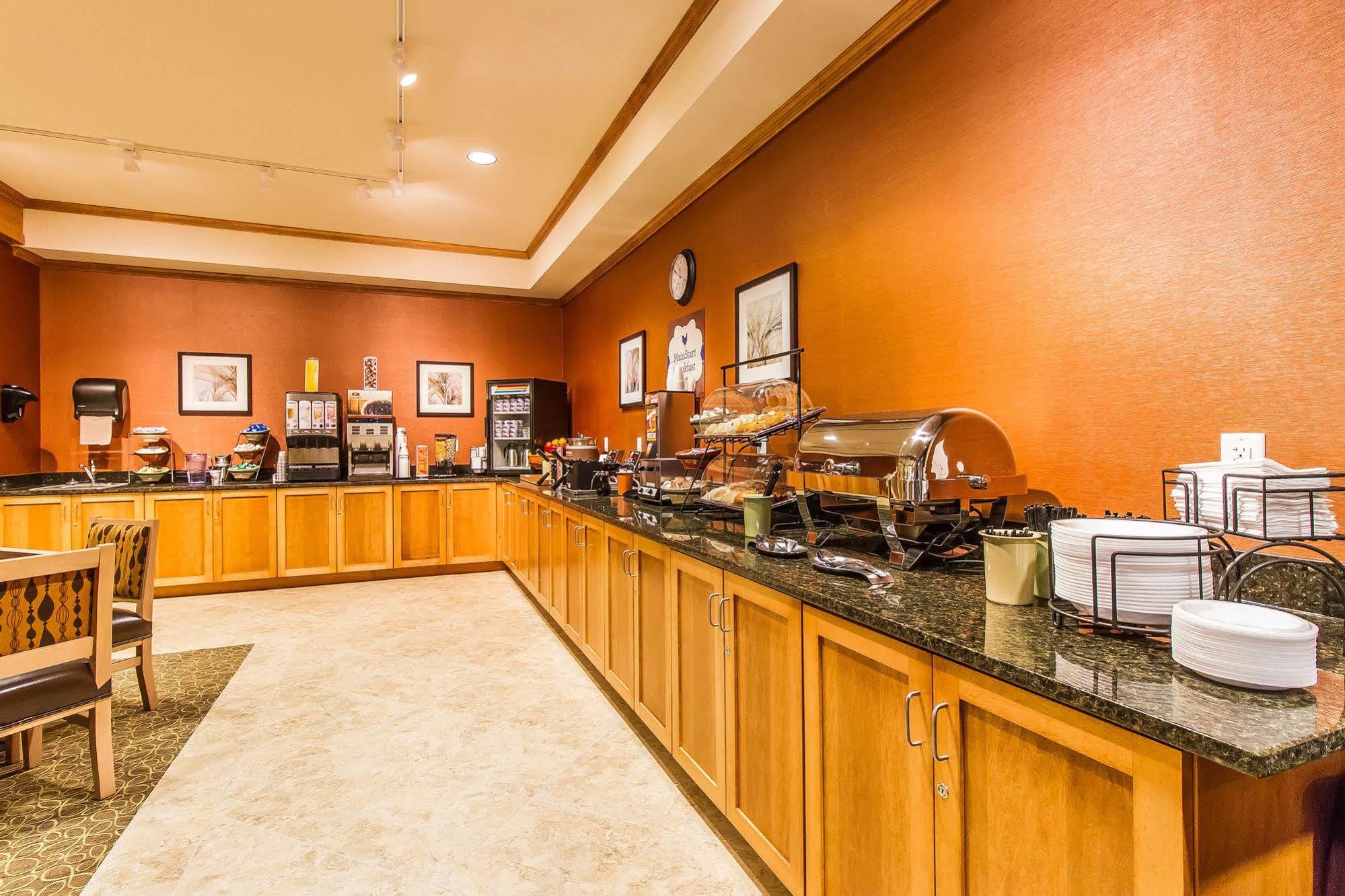Mainstay Suites Stanley Buitenkant foto